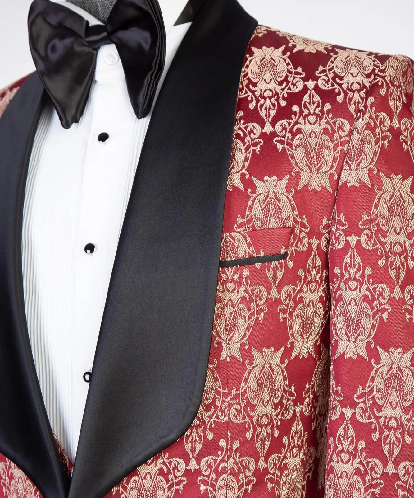 Tuxedo 60 — styled