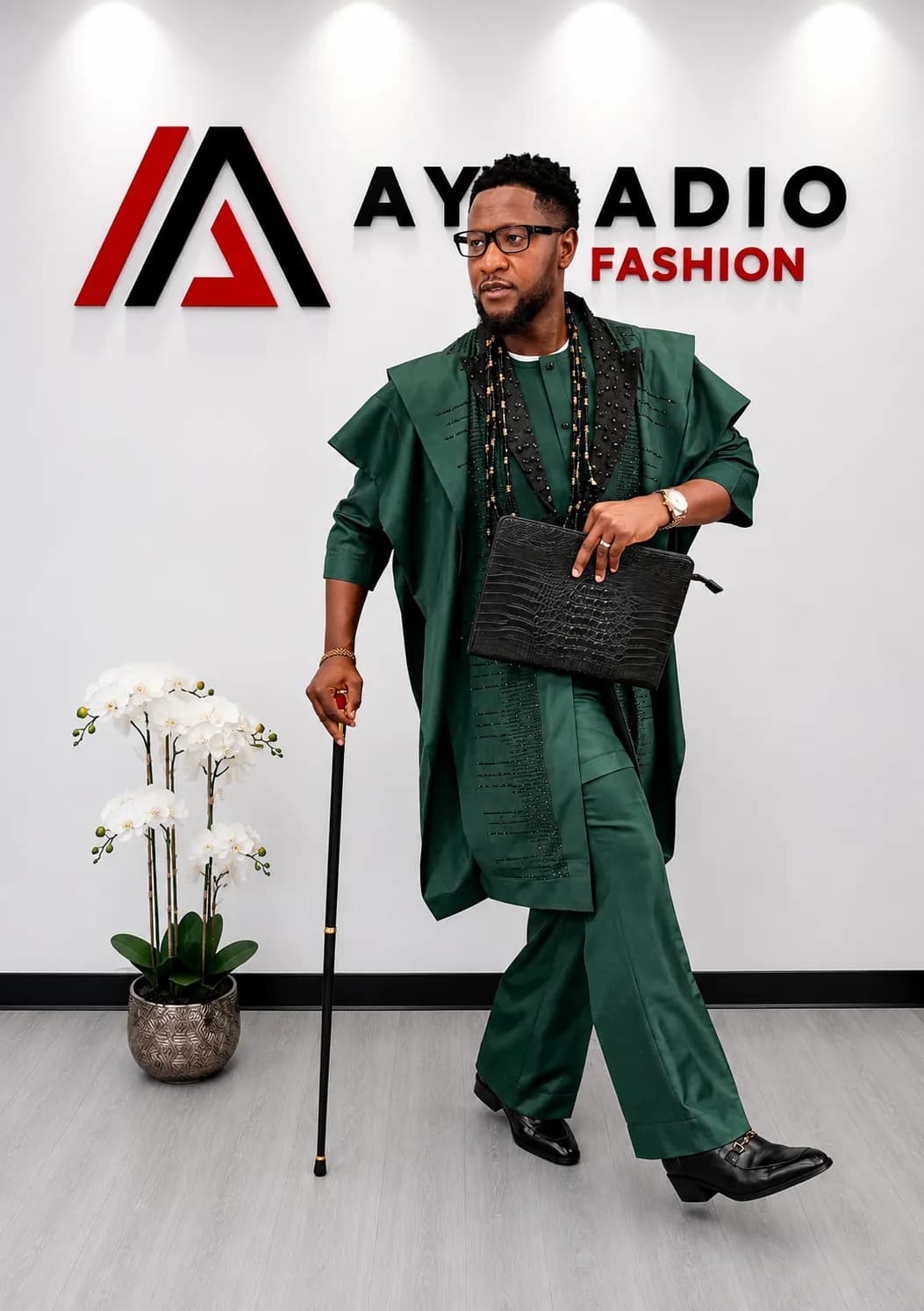Agwada Tuxedo — view 4