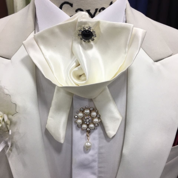Bow Tie - Image 5