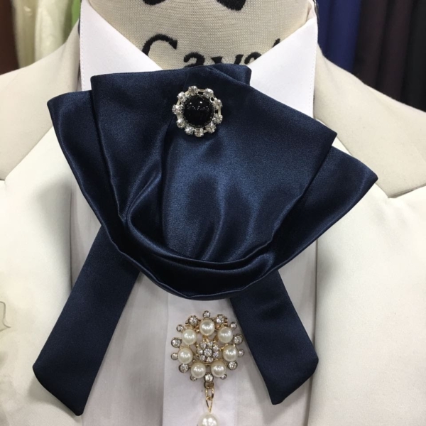 Bow Tie - Image 4